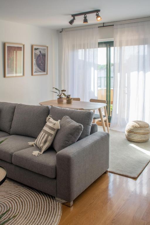 Precioso ático con terraza y vistas a Silgar. - B&B Sanxenxo