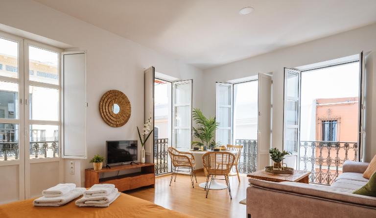 Hostly Rivero 2A Center loft-Fibre-communal terrace-Parking Optional-CLess - B&B Sevilla