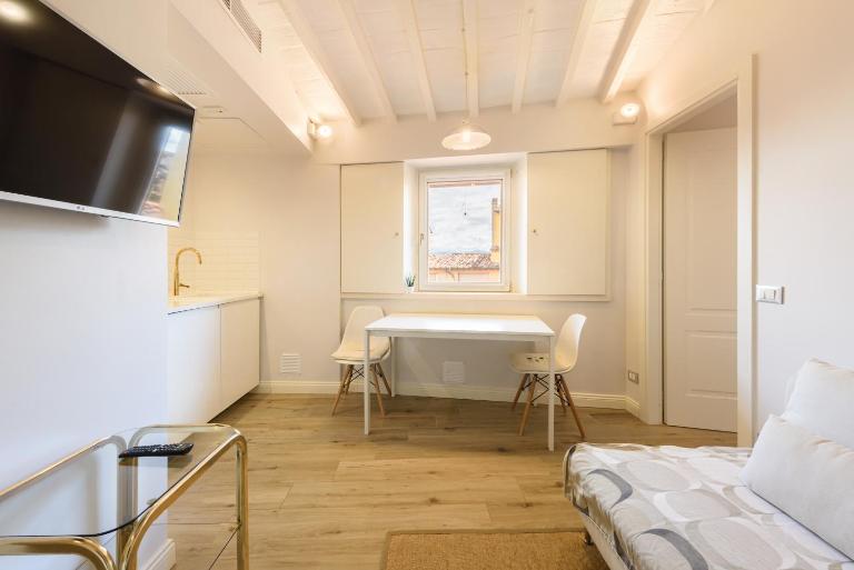 Santa Croce Top by Mmega - B&B Florence