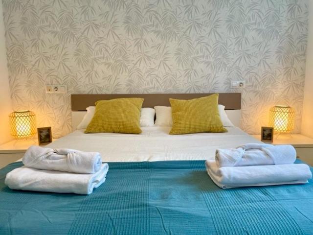 GATU Viñedo, centro, parking gratis, aire acc, terraza, piscina comuna - Myores de 25 años y familias " - B&B Puerto de Santa María