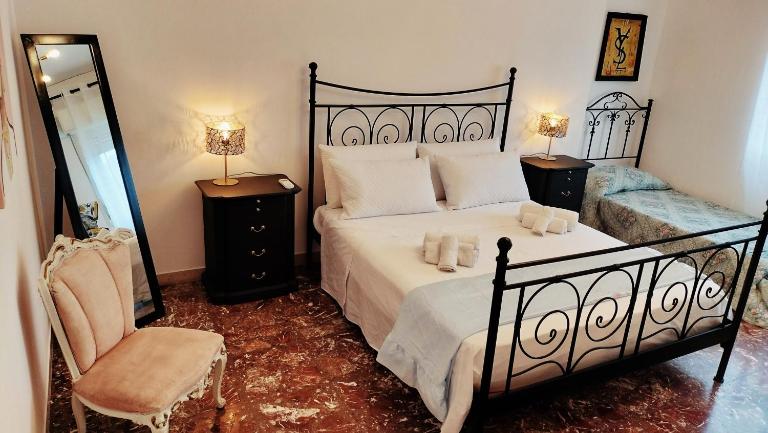LA BARONESSA apartment- vicinissimo al policlinico - Ferienwohnung Messina