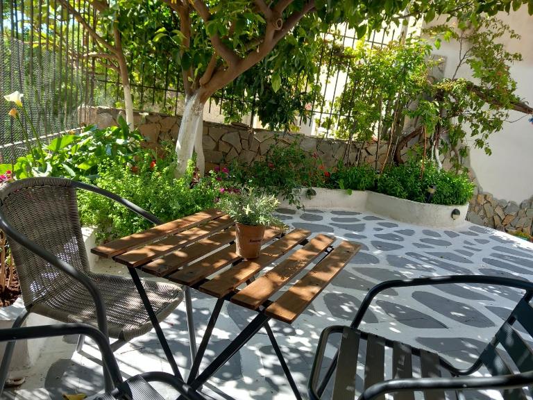 studio in garden - B&B Póros