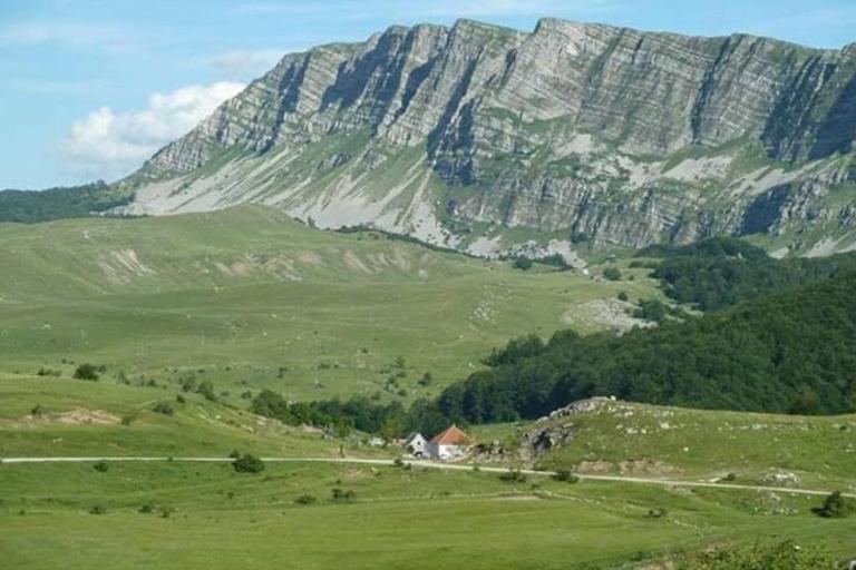Čemerno Cottage - B&B Gacko
