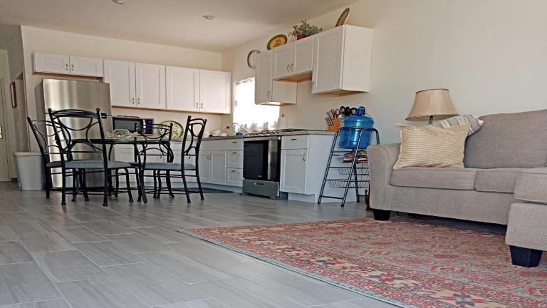 Brand New Sedona House by Kivoya - Chambres d'hôtes Puerto Peñasco