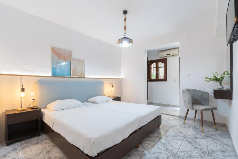 House Dimitra Studio 2 - Bed and Breakfast Néos Marmarás