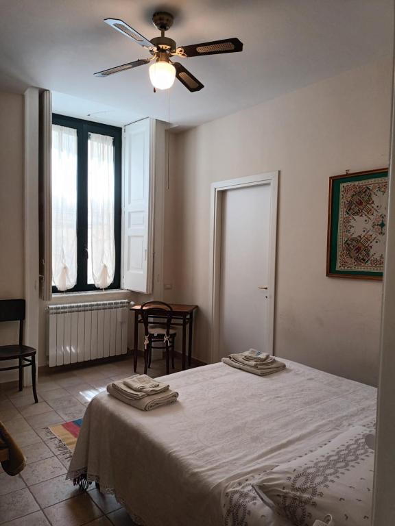 Nicola's house in the historical center of Salerno - B&B Salerno