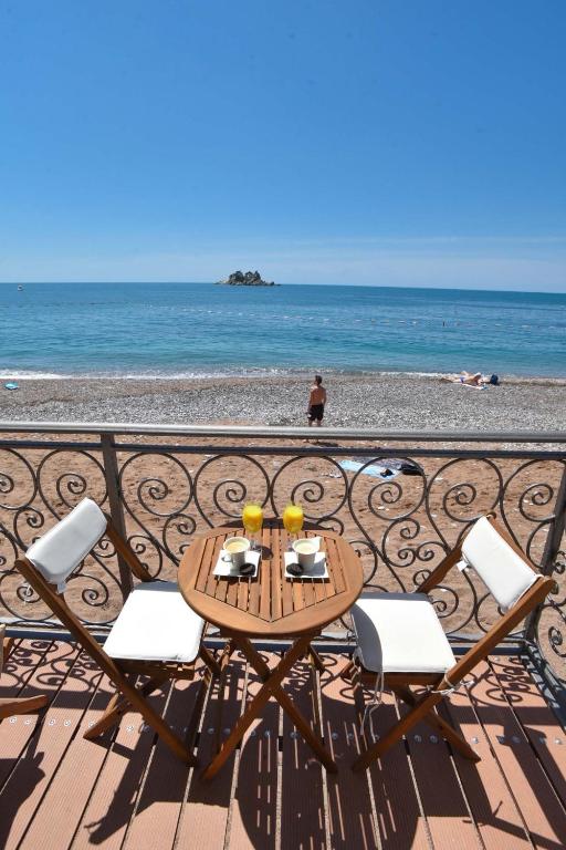 Beach House - Ferienwohnung Petrovac na Moru