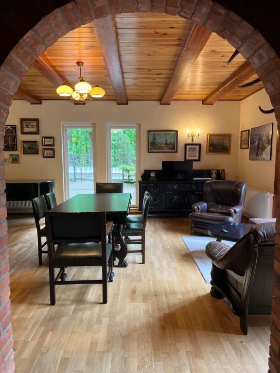 Domek Myśliwski w Spale - B&B Spała