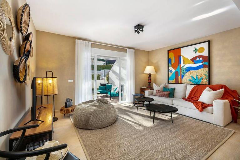 New and Stylish 1 bedroom Apt near Hard Rock RDR310 - Chambres d'hôtes Marbella