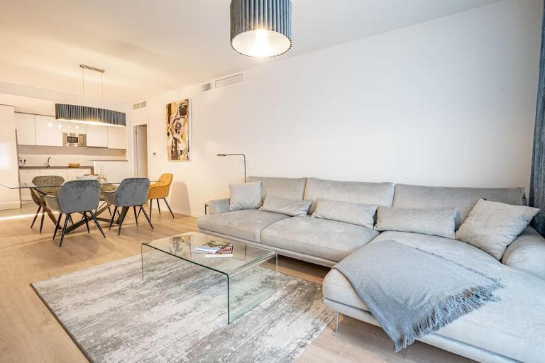 Beautiful Rooftop Pool 3Bed - Chambres d'hôtes Marbella