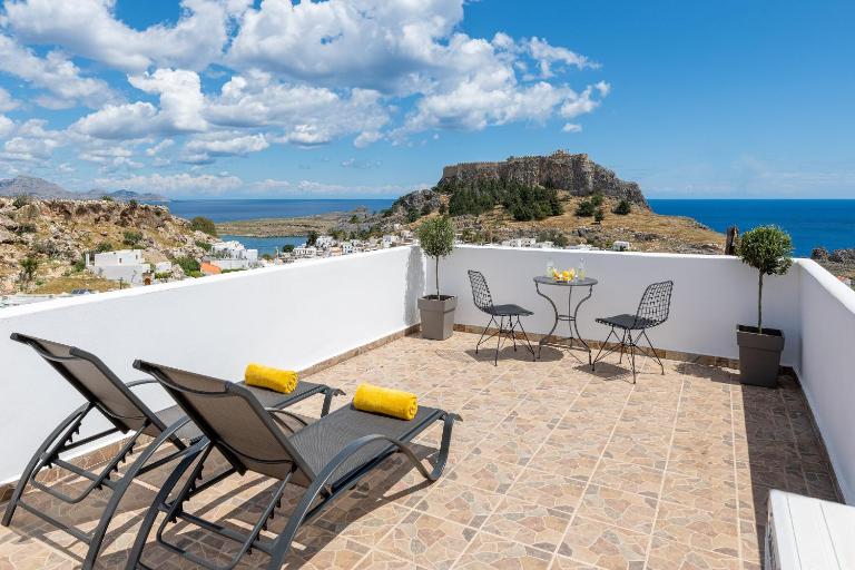 Flora Studios - B&B Lindos