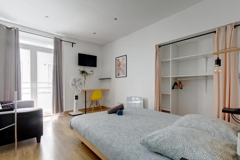 Albert appart, centre, gare St Roch, comédie, 4 ch, Tram L1, 2, 3, 4 et 5 - B&B Montpellier