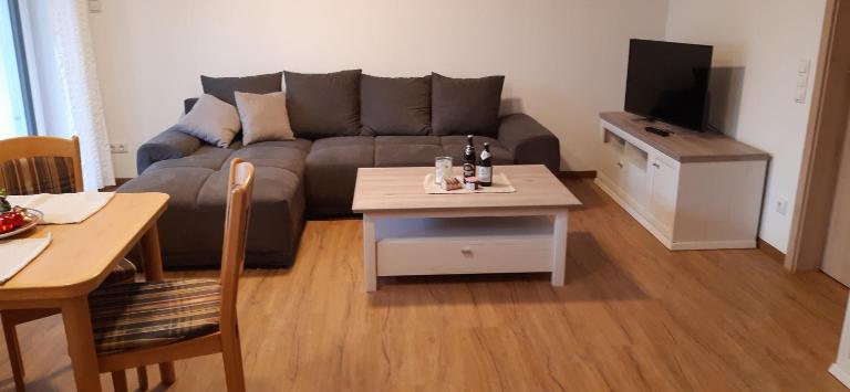 Ferienwohnung Hufeisen ebenerdig - B&B Hopferau