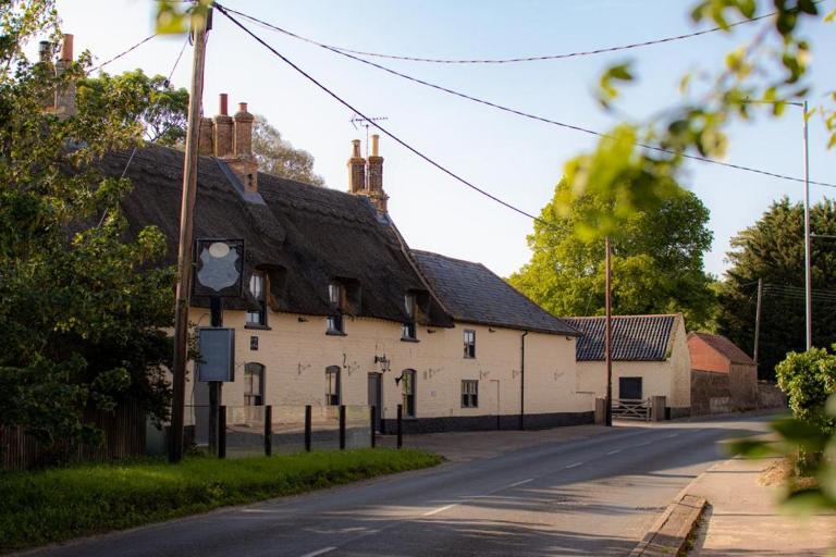 Breckland Thatched Cottage - B&B Hockwold cum Wilton