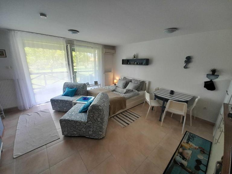 Victoria Wave Apartman - Ferienwohnung Balatonőszöd