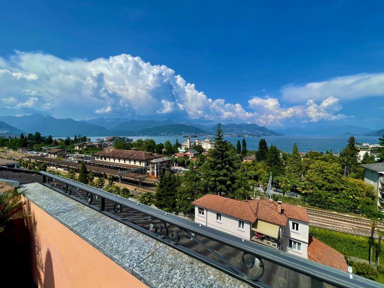La Mansarda - Ferienwohnung Stresa