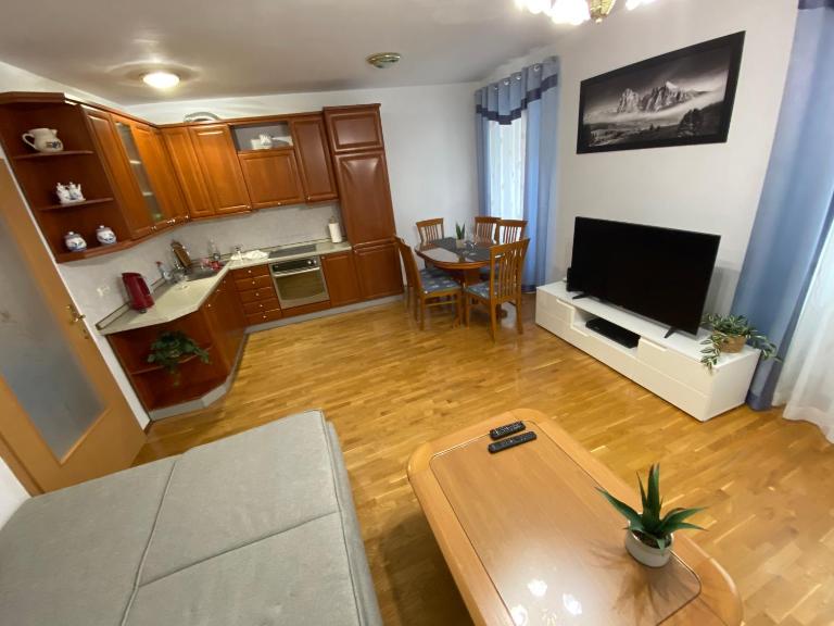 Shadi Apartment - B&B Capodistria