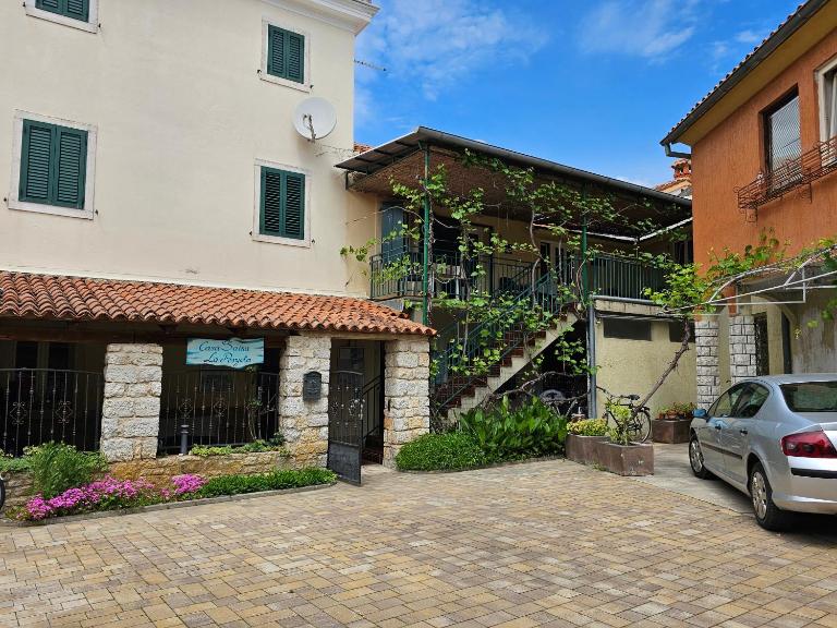 Apartments La Pergola - Bed and Breakfast Rovinj