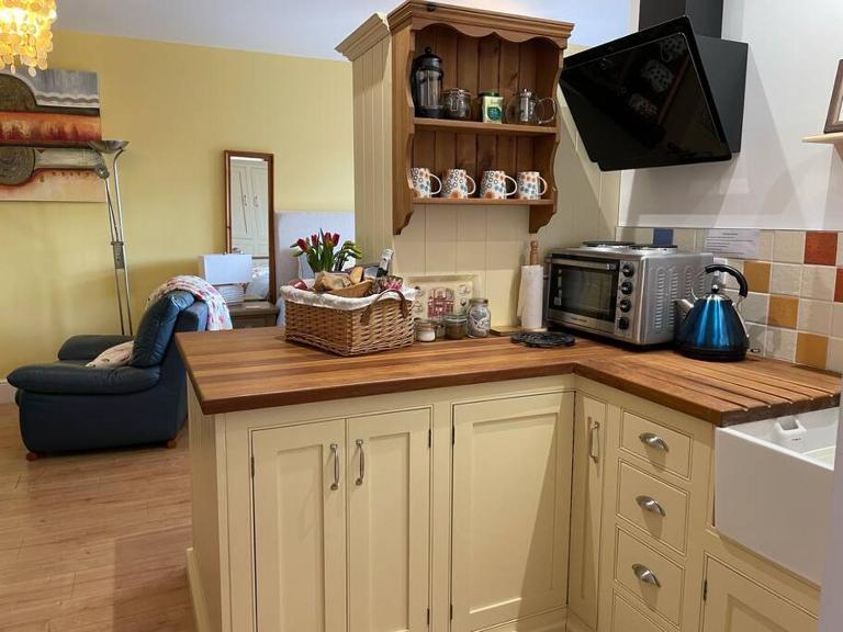 Bourne House, private modern apartment near Rugby & Lutterworth - Chambres d'hôtes Swinford
