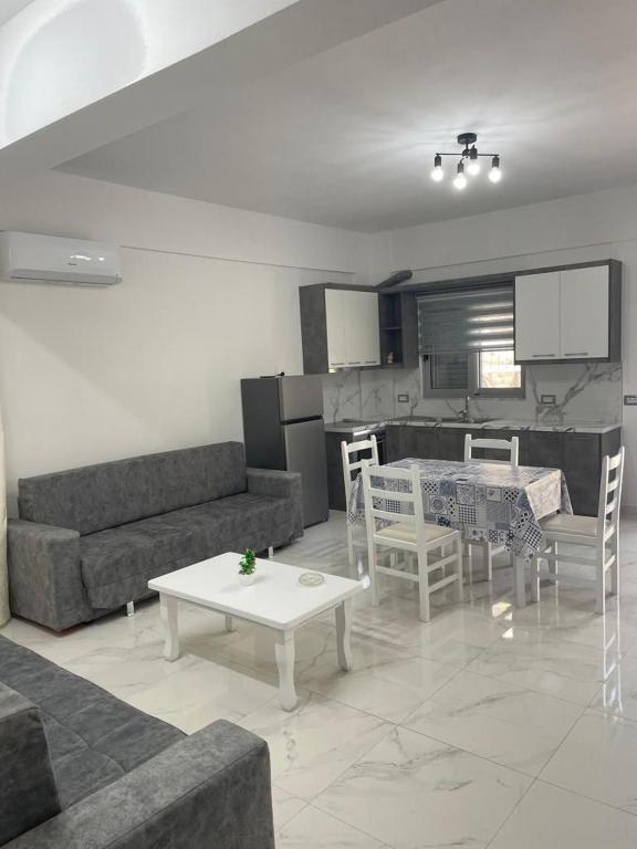 Taku apartment - Ferienwohnung Saranda
