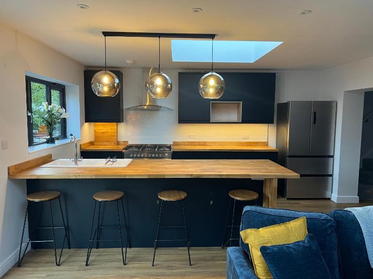 3 bed luxury open plan living - B&B Rayleigh