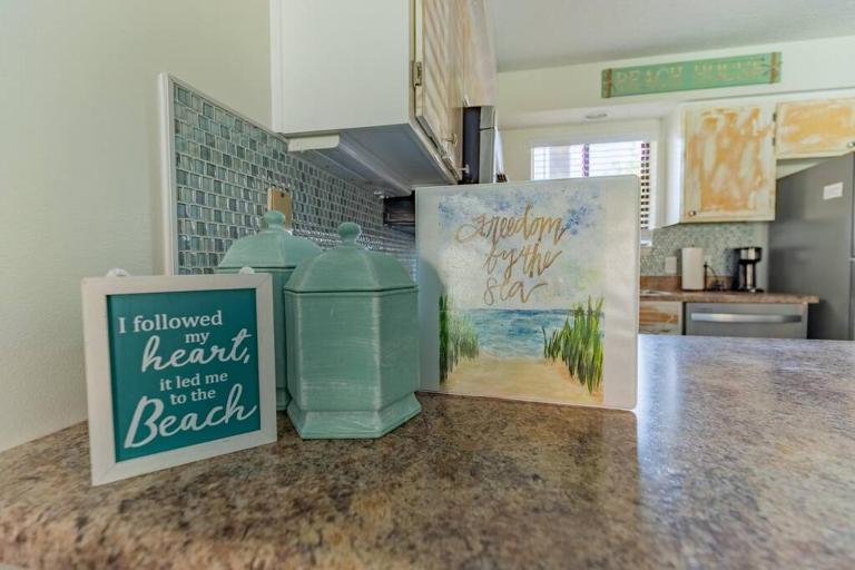 Spacious Family Hideaway on the Emerald Coast! - B&B Panama City Beach