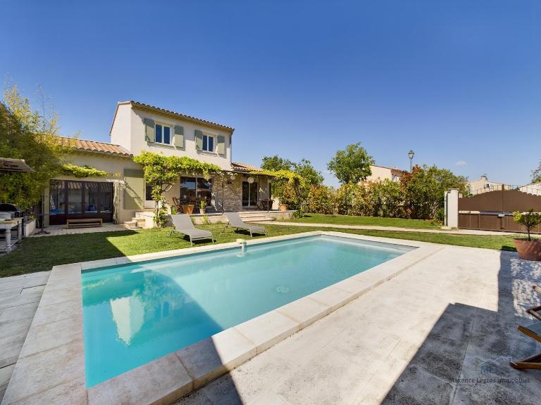 Villa Calisse, 6 personnes à Maillane - B&B Maillane