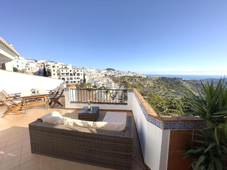 Apartamento Las Yucas, Frigiliana 2 Bedroom 2 Bathroom apartment with Large Terrace and Amazing Views HansOnHoliday Rentals - Ferienwohnung Frigiliana