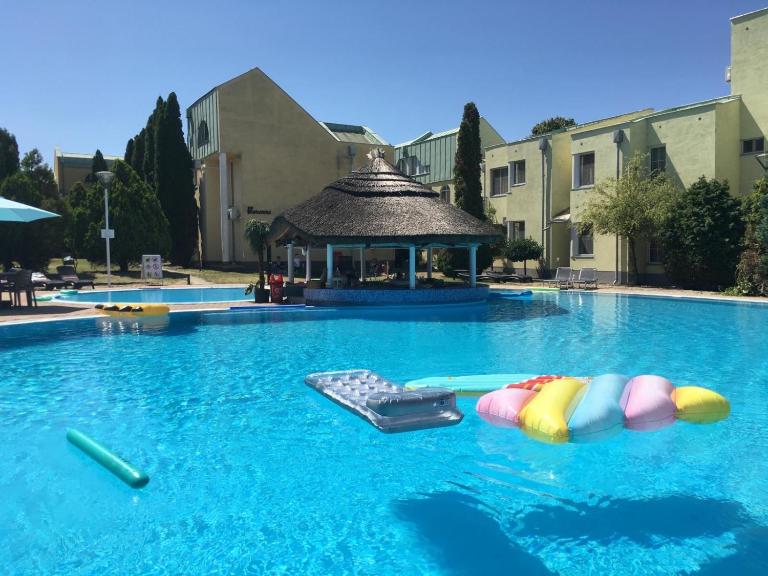Medencepart Apartman - Ferienwohnung Siófok