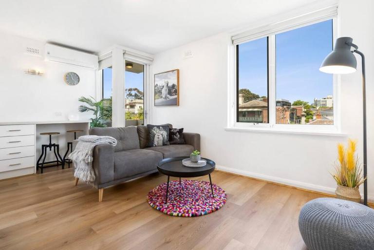 South Yarra apartment with stunning views - B&B Melbourne