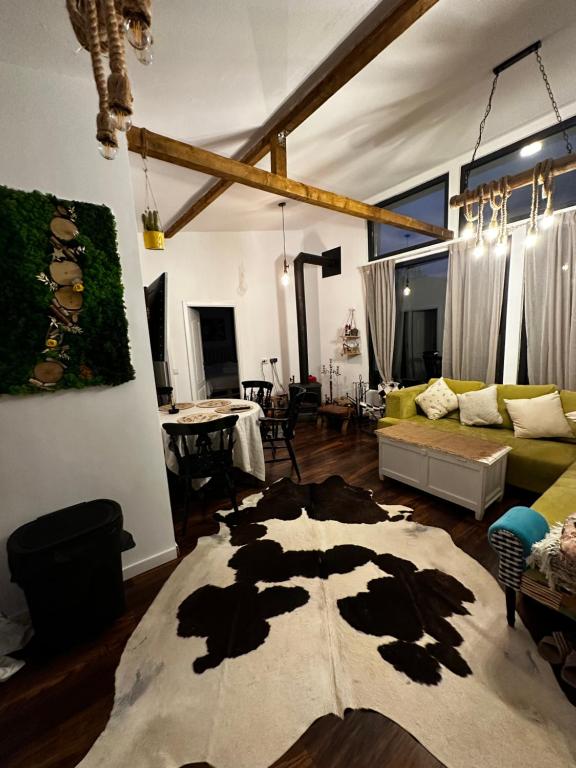 Casuta Nest - B&B Curtea de Argeş