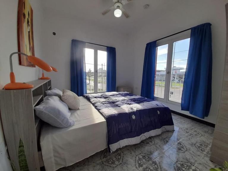 Hospedaje La Plata 2 - Bed and Breakfast La Plata