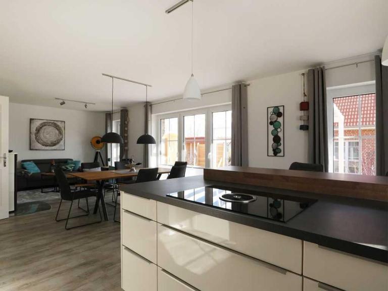 Kapitänshaus - Ferienwohnung Groß Schwansee