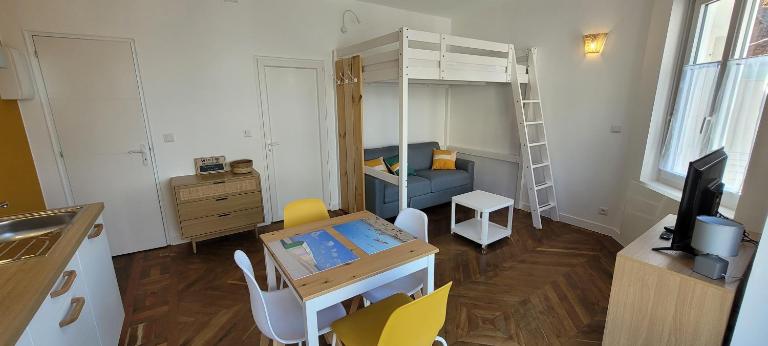 Grand Studio JAUNE pour 4 pers à deux pas de la plage de Berck - B&B Berck