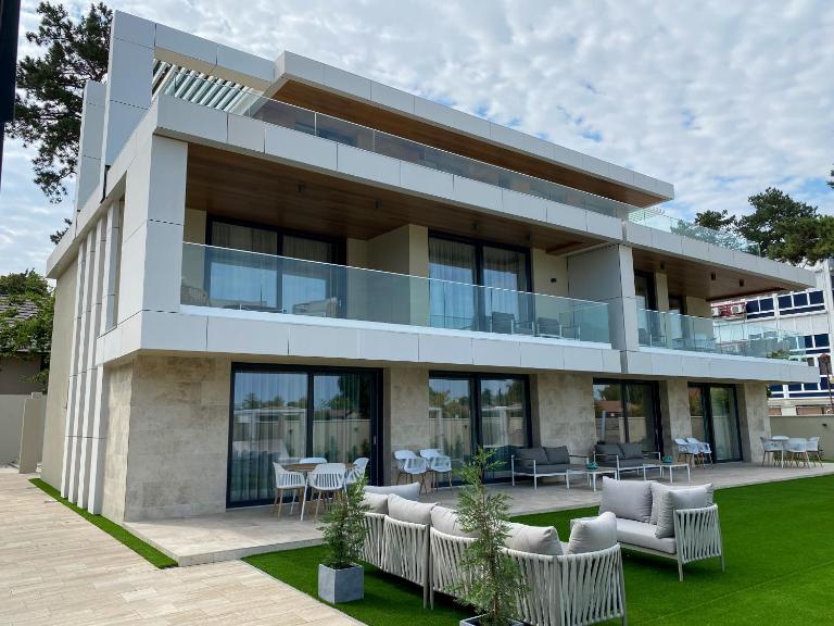Gold Wave Apartments - Chambres d'hôtes Siófok