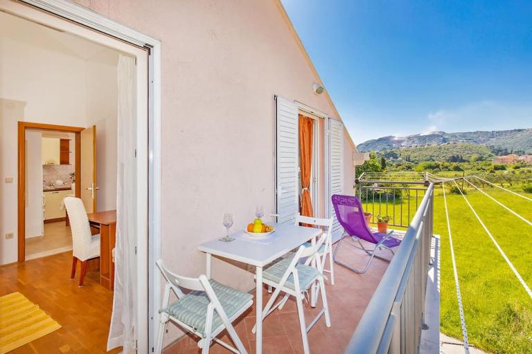 Apartman Sofia za 3 s parking blizu centra - B&B Mlini