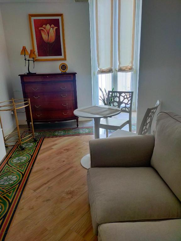 COMES 5 HOME - Ferienwohnung Castellana