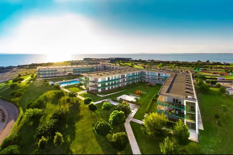 Premium Apartment Falkensteiner - B&B Petrcane