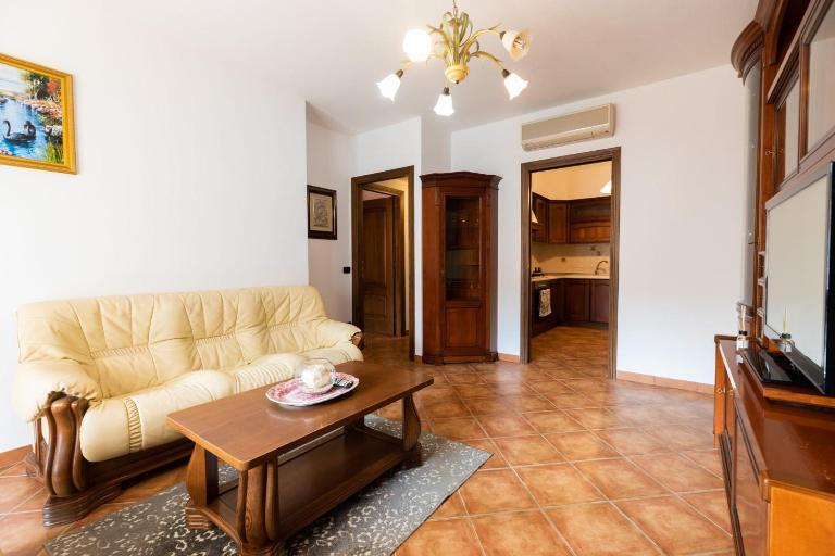 Teo's Apartment - Ferienwohnung Olbia