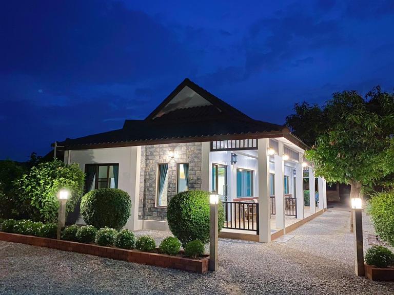 Sanaepatan Home Resort - เสน่ห์ป่าตาล โฮม รีสอร์ต - B&B San Kamphaeng