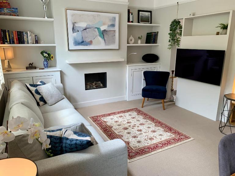 Lovely newly refurbished apartment in Battersea - B&B London
