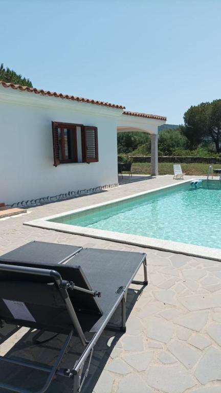 Villa Gallura Dream with private pool and sea view - B&B Tanaunella