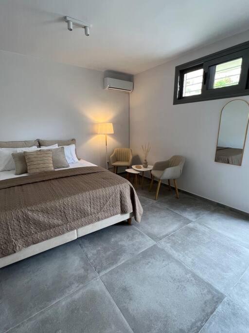 Modern & Cozy Studio - Bed and Breakfast Koróni