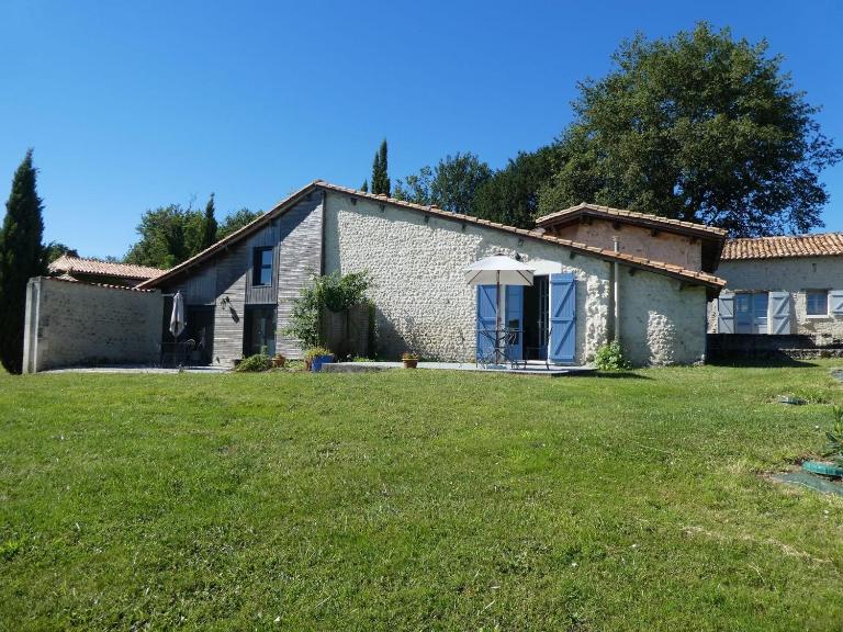 Hugo at Bassinaud - B&B Juignac
