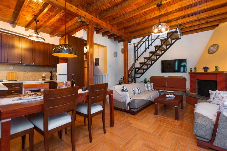 Familia House - Chambres d'hôtes Néa Kallikráteia