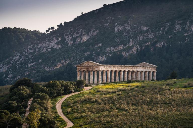 Helimos B&B with Segesta Temple view near Castellammare del Golfo - Bed and Breakfast Calatafimi