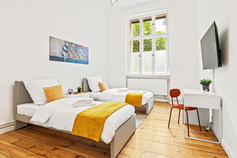 3 Zimmer Apartment ,6 Betten, Wohnküche nahe Hauptbahnhof&Parkplatz - Chambres d'hôtes Cottbus