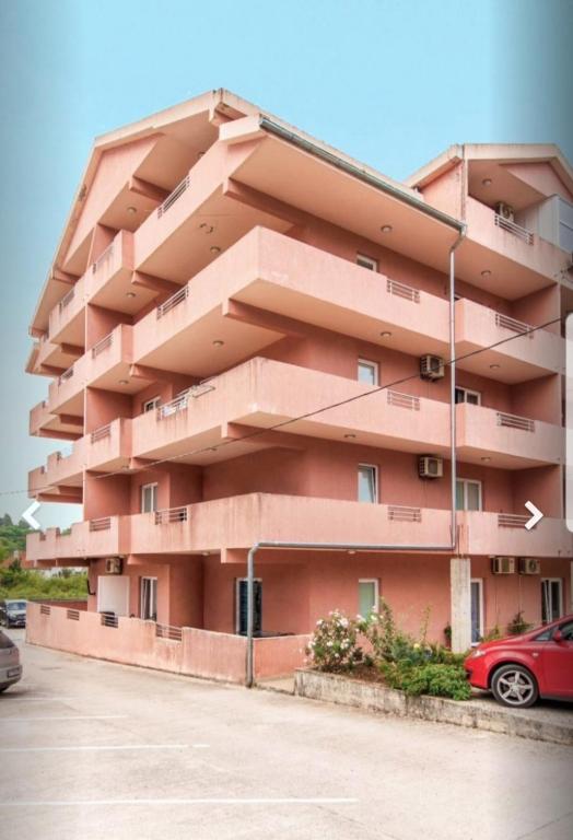 Teuta Apartment in Tivat - B&B Baošići