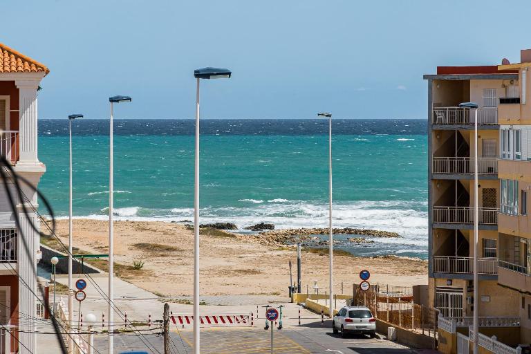 Beach Chillout Apartment, 100m to the sea - Ferienwohnung Torrelamata