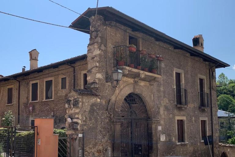 Caldora Apartment - B&B L'Aquila